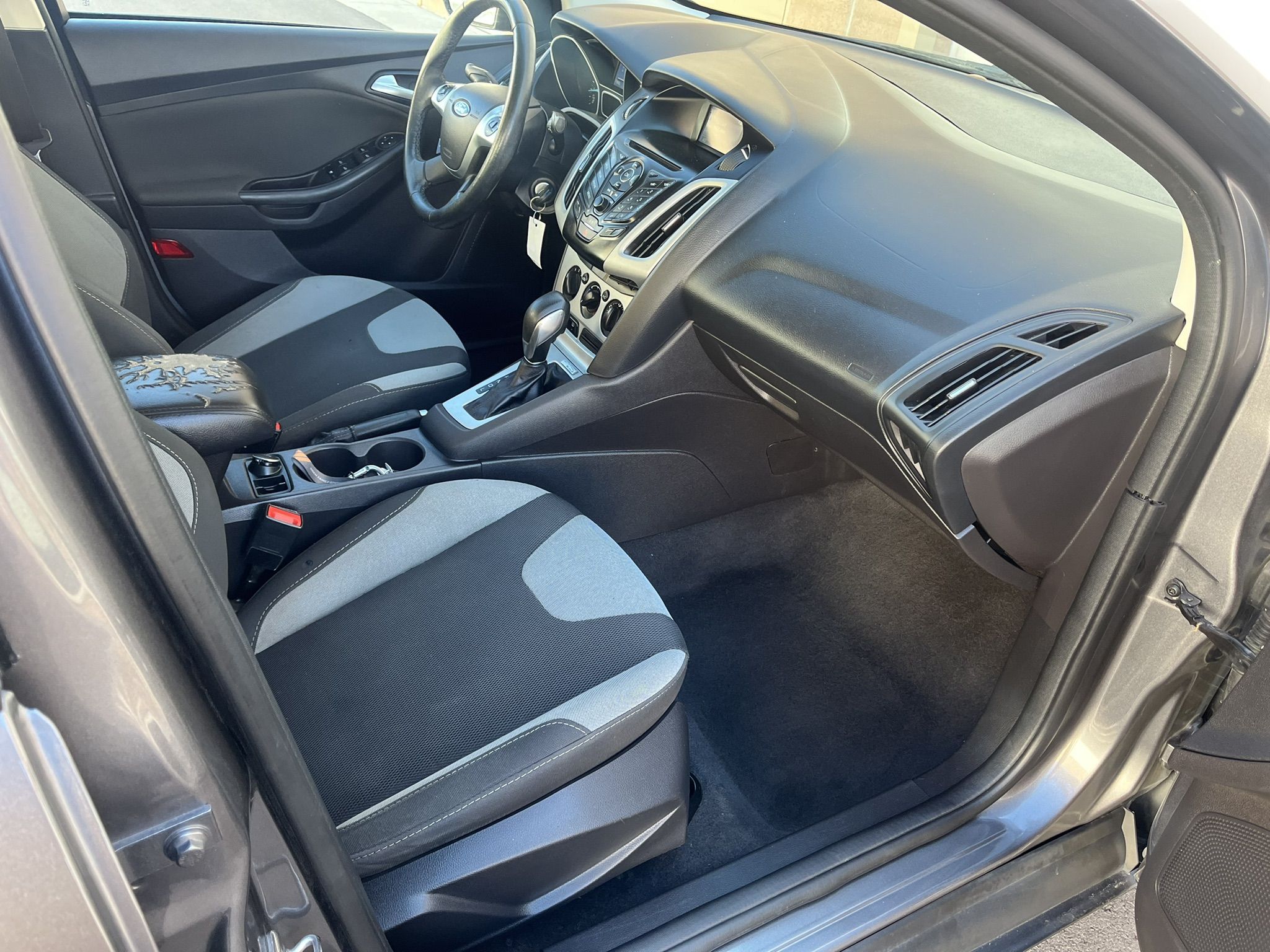 2014 Ford Focus Grey