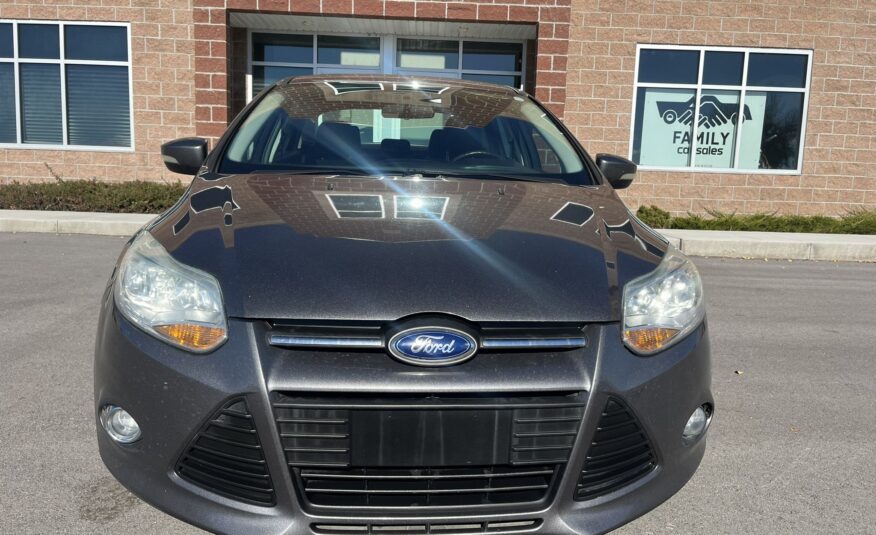 2014 Ford Focus Grey