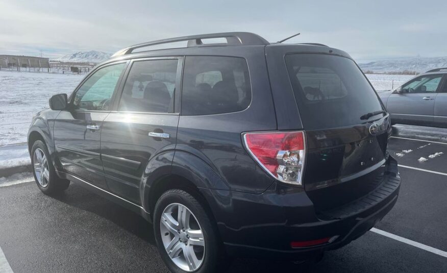 2010 Subaru Forester 2.5X Limited Sport Utility 4D