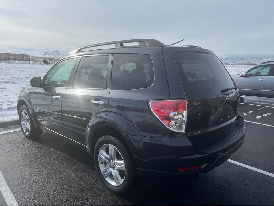 2010 Subaru Forester 2.5X Limited Sport Utility 4D