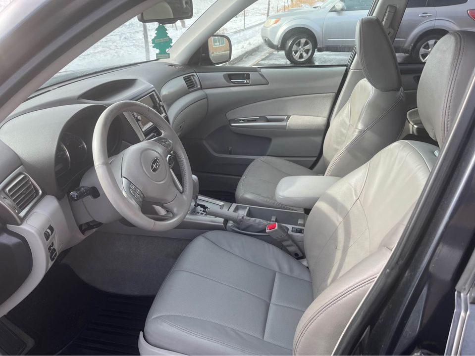 2010 Subaru Forester 2.5X Limited Sport Utility 4D