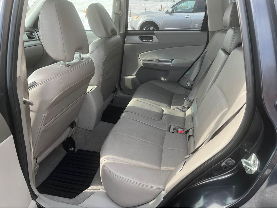 2010 Subaru Forester 2.5X Limited Sport Utility 4D