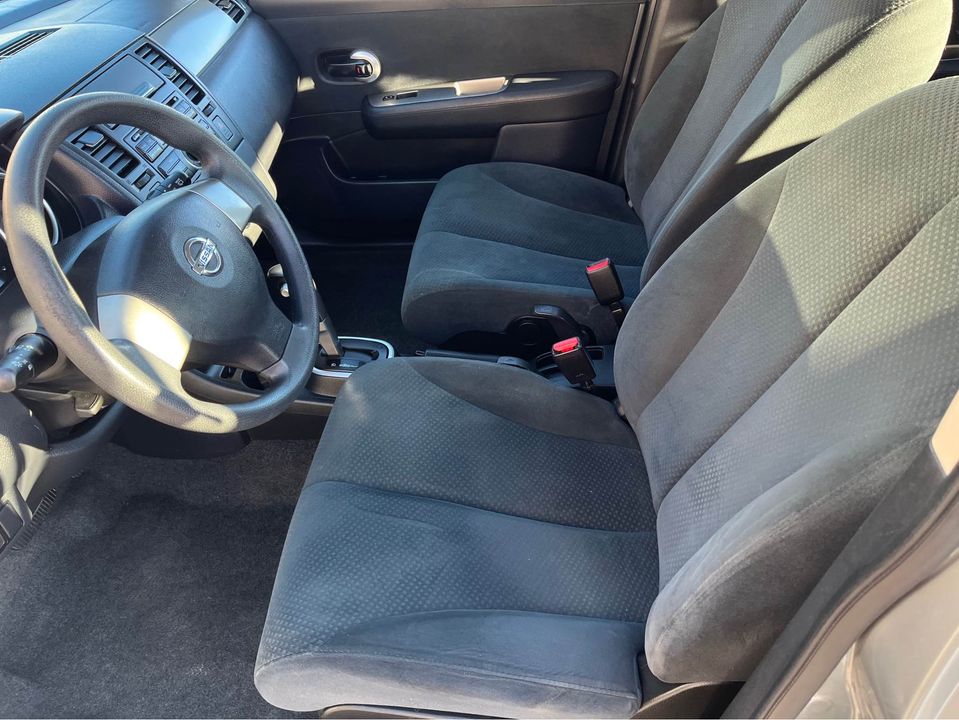 2011 Nissan Versa S Hatchback 4D