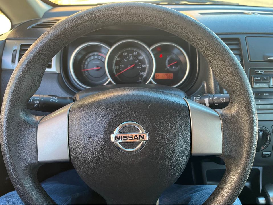 2011 Nissan Versa S Hatchback 4D