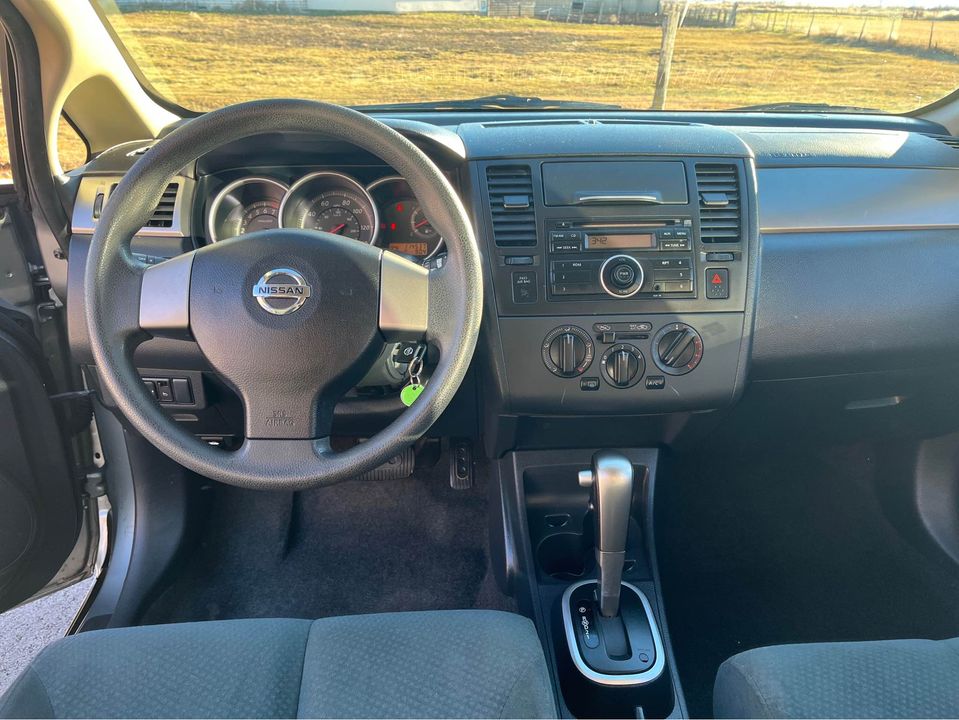 2011 Nissan Versa S Hatchback 4D