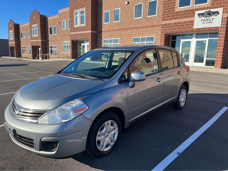 2011 Nissan Versa S Hatchback 4D