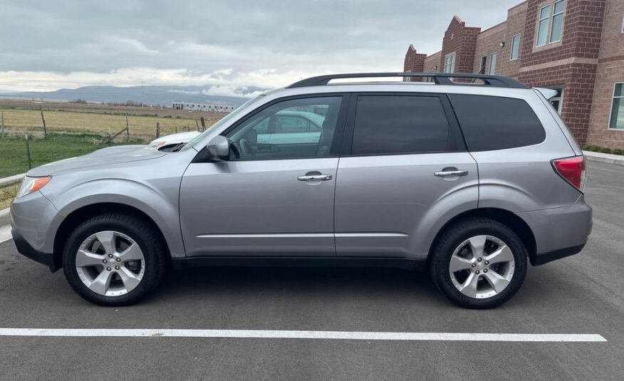 2009 Subaru forester XT Limited Sport Utility 4D