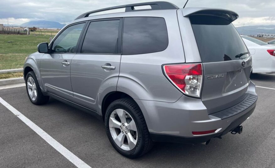 2009 Subaru forester XT Limited Sport Utility 4D