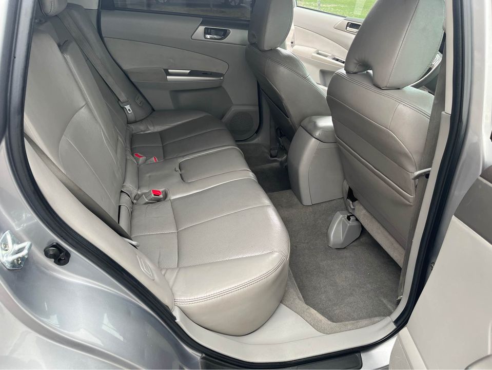 2009 Subaru forester XT Limited Sport Utility 4D