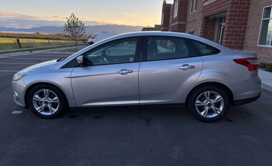 2013 Ford focus SE Sedan 4D