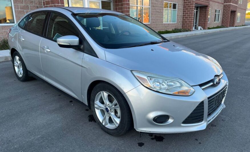 2013 Ford focus SE Sedan 4D