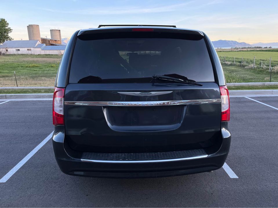2014 Chrysler Town & Country Touring