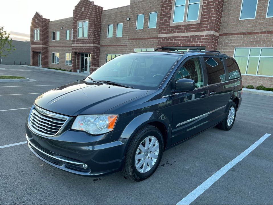 2014 Chrysler Town & Country Touring