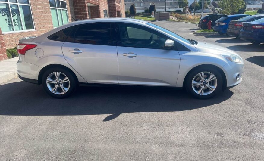 2013 Ford focus SE Sedan 4D