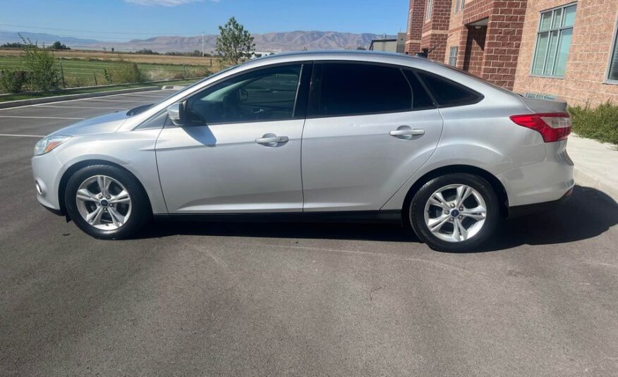 2013 Ford focus SE Sedan 4D