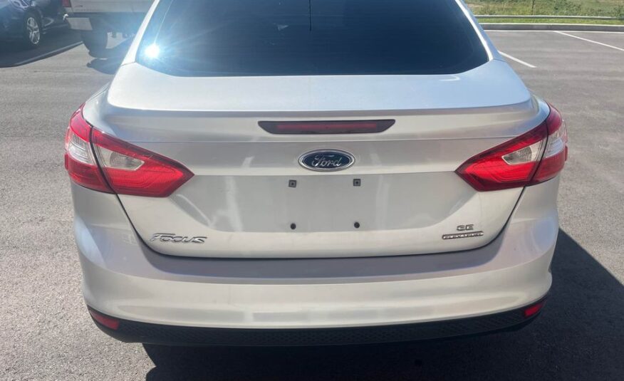 2013 Ford focus SE Sedan 4D