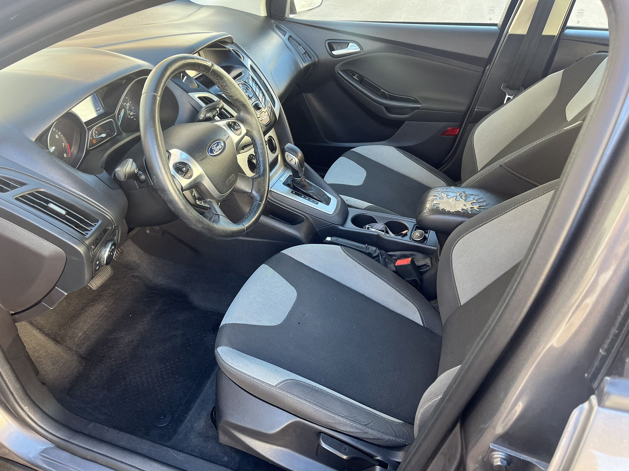 2014 Ford Focus Grey