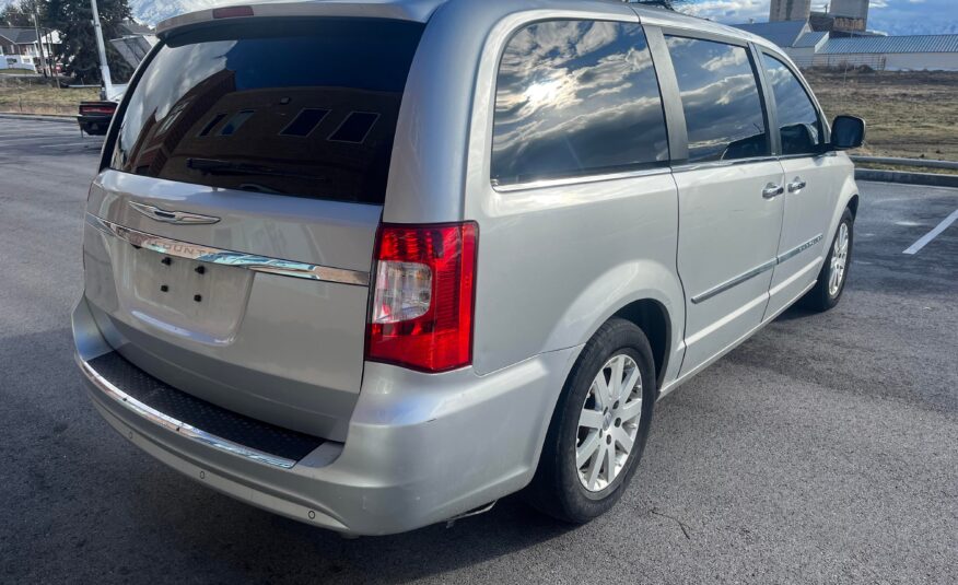 2012 Chrysler Town and Country