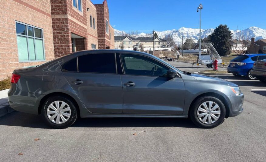 Volkswagen Jetta S