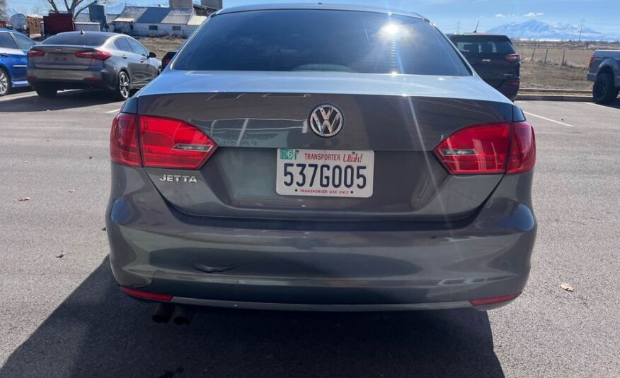 Volkswagen Jetta S