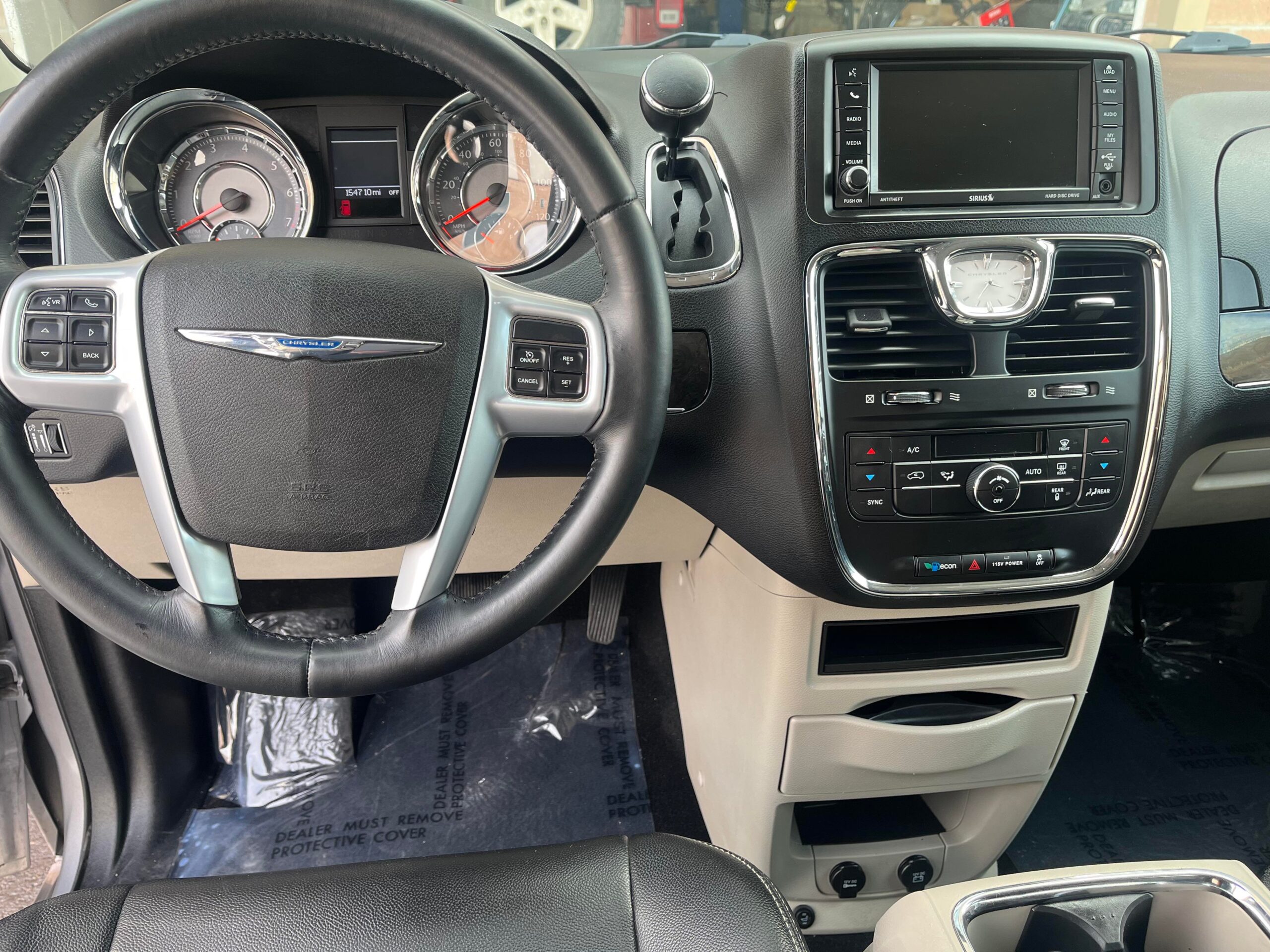 2013 Chrysler Town & Country Touring Minivan 4D