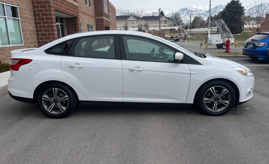 2014 Ford Focus SE Sedan 4D