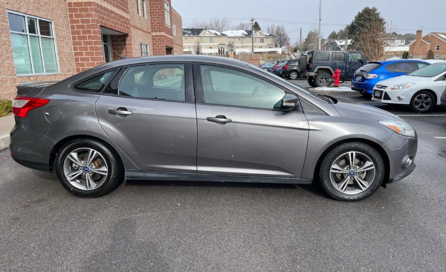 2014 Ford Focus SE Sedan 4D