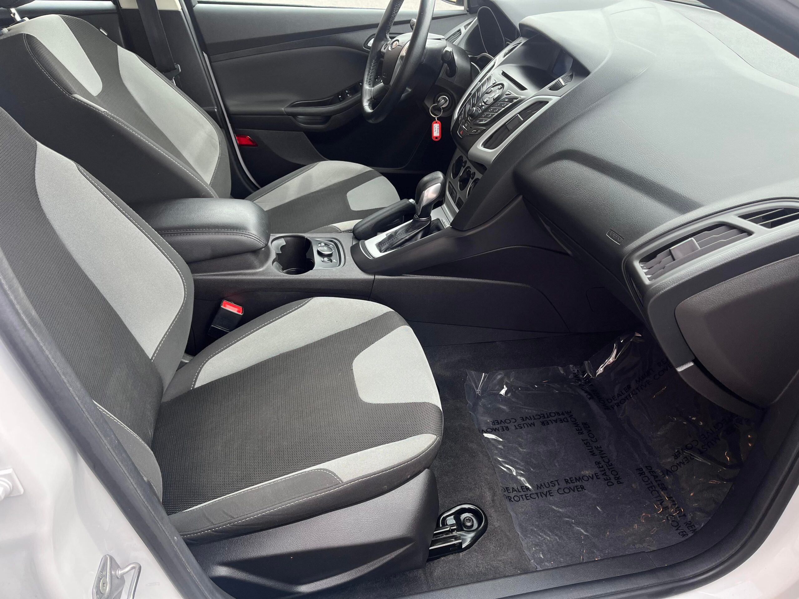 2014 Ford Focus SE Sedan 4D