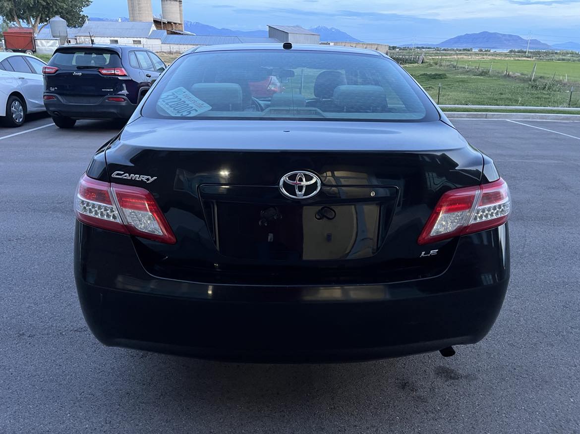 2011 Toyota Camry LE Sedan 4D