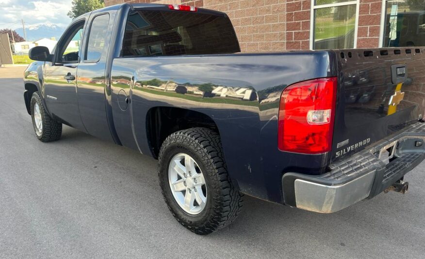 2011 Chevrolet Silverado 1500 Extended Cab LS