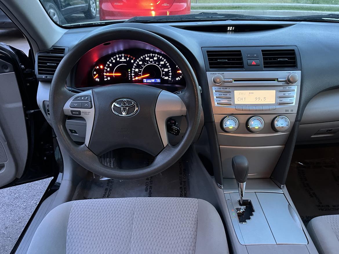 2011 Toyota Camry LE Sedan 4D