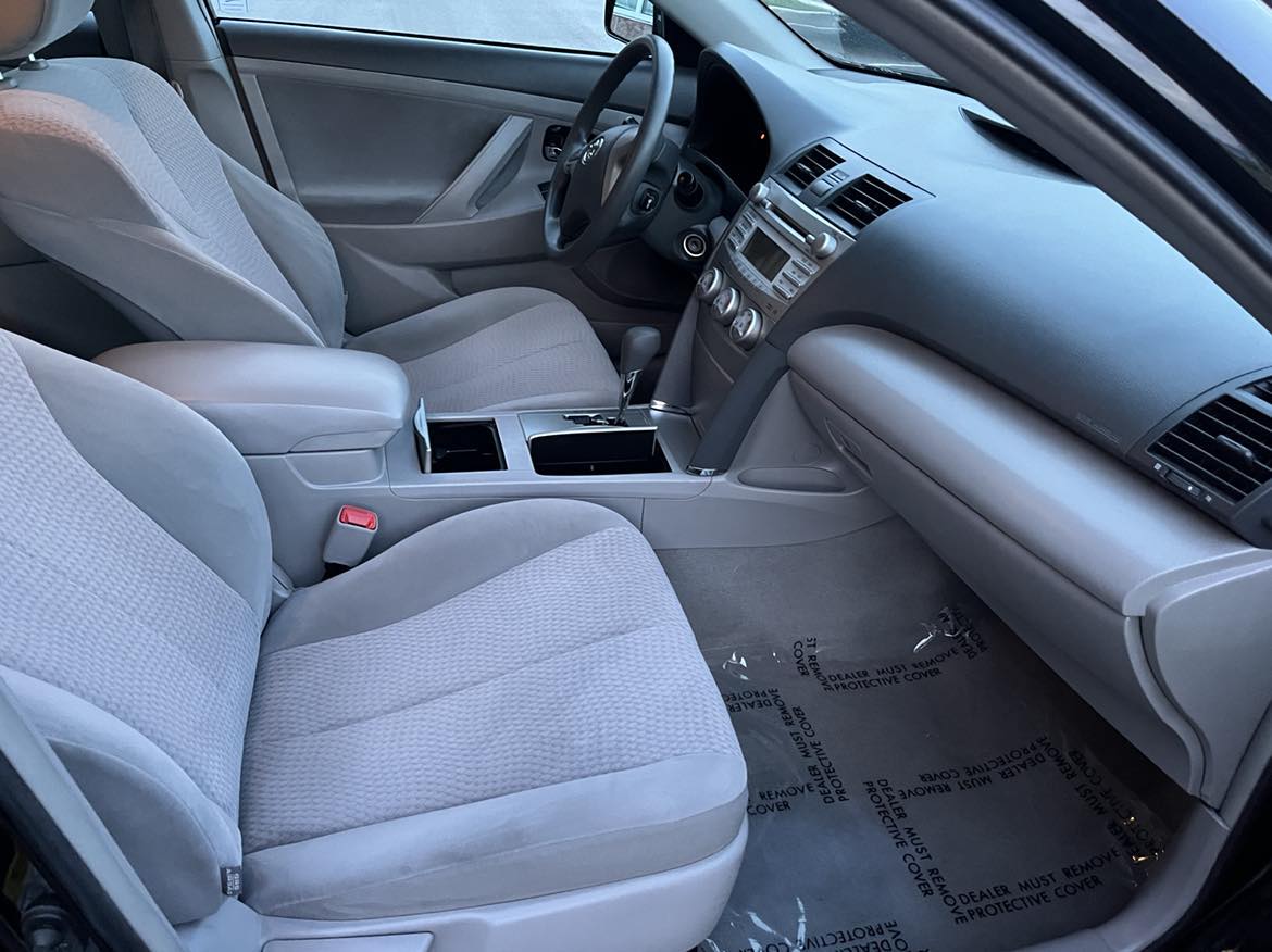 2011 Toyota Camry LE Sedan 4D