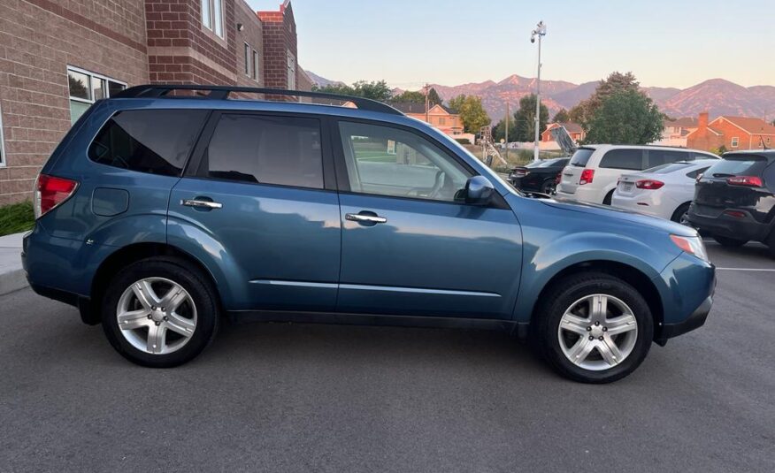 2010 Subaru Forester 2.5X Limited Sport Utility 4D