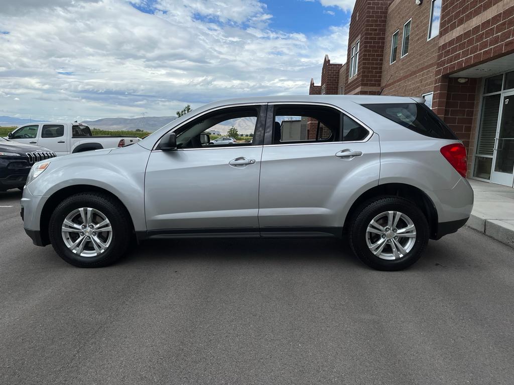 2011 Chevrolet Equinox LS Sport Utility 4D