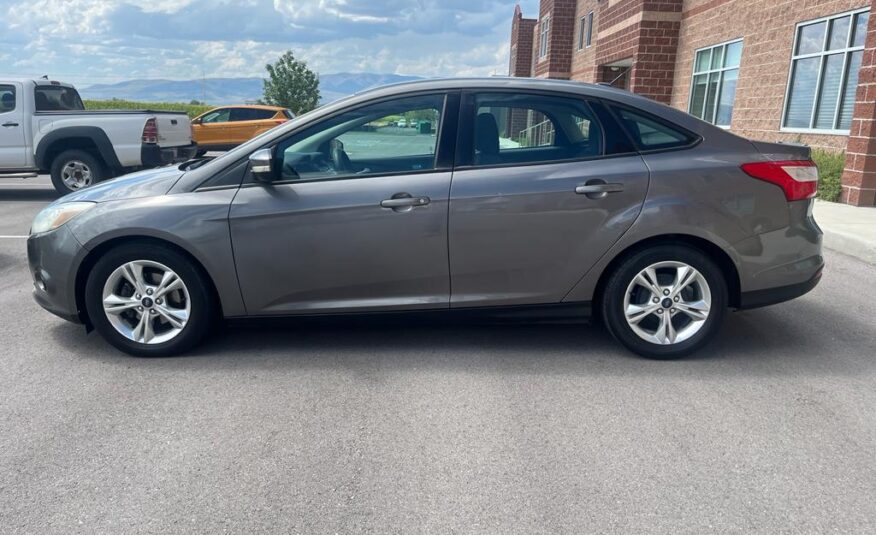 2014 Ford Focus SE Sedan 4D