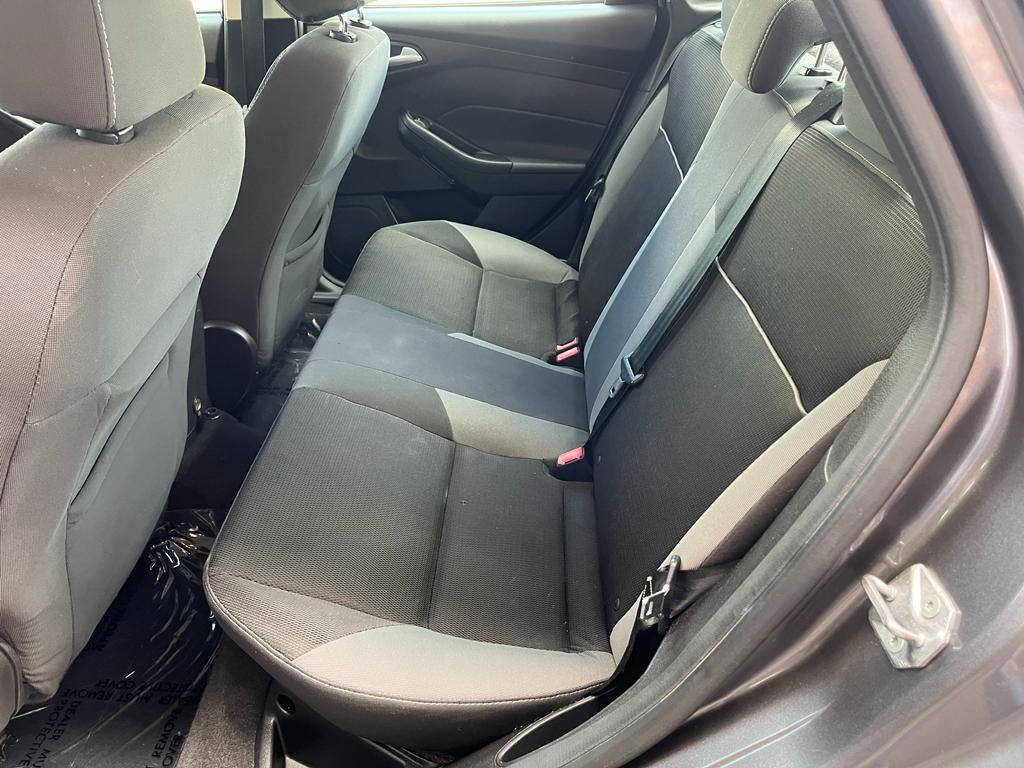 2014 Ford Focus SE Sedan 4D