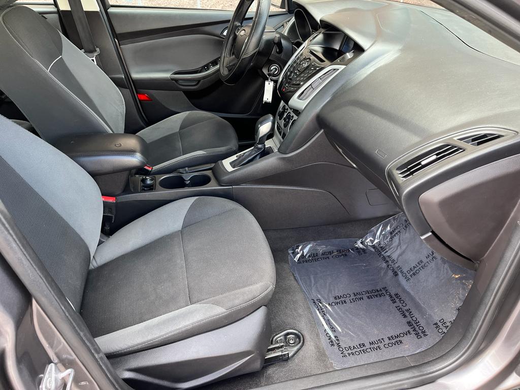 2014 Ford Focus SE Sedan 4D