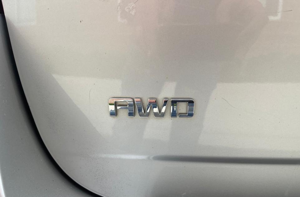 2011 Chevrolet Equinox LS Sport Utility 4D