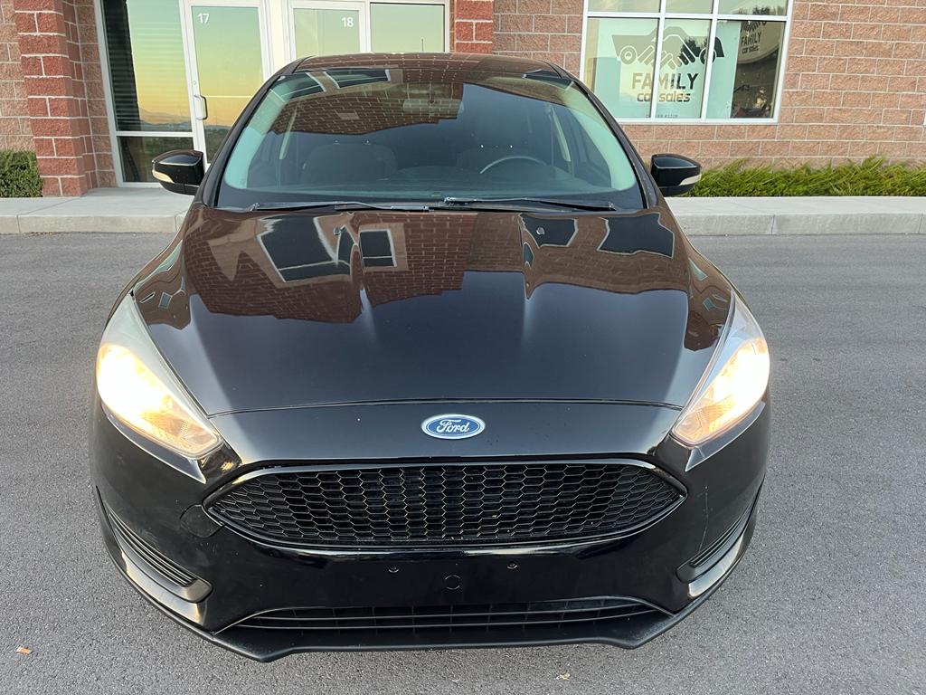 2017 Ford Focus SE Sedan 4D