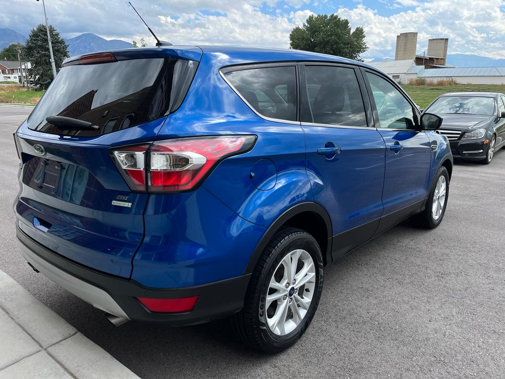 2017 Ford Escape SE Sport Utility 4D