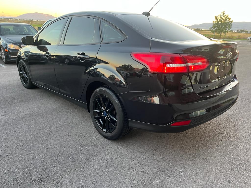 2017 Ford Focus SE Sedan 4D