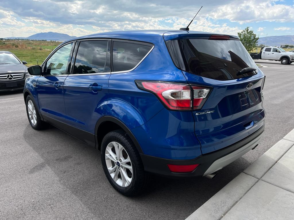 2017 Ford Escape SE Sport Utility 4D