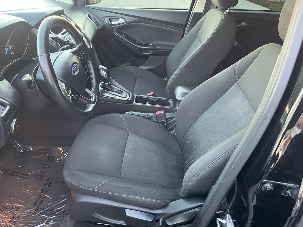 2017 Ford Focus SE Sedan 4D