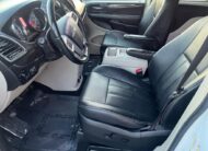 2016 Chrysler Town & Country Touring Minivan 4D