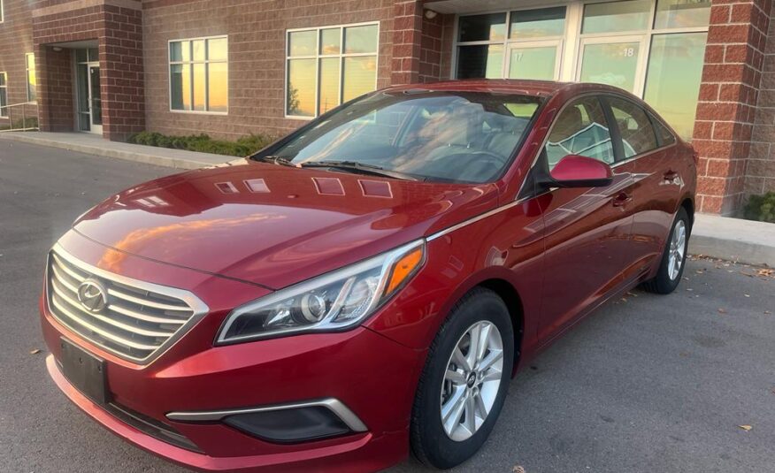 2016 Hyundai Sonata SE Sedan 4D