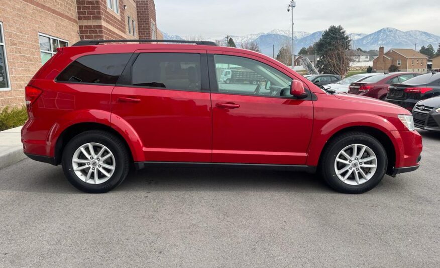 2018 Dodge Journey SXT Sport Utility 4D