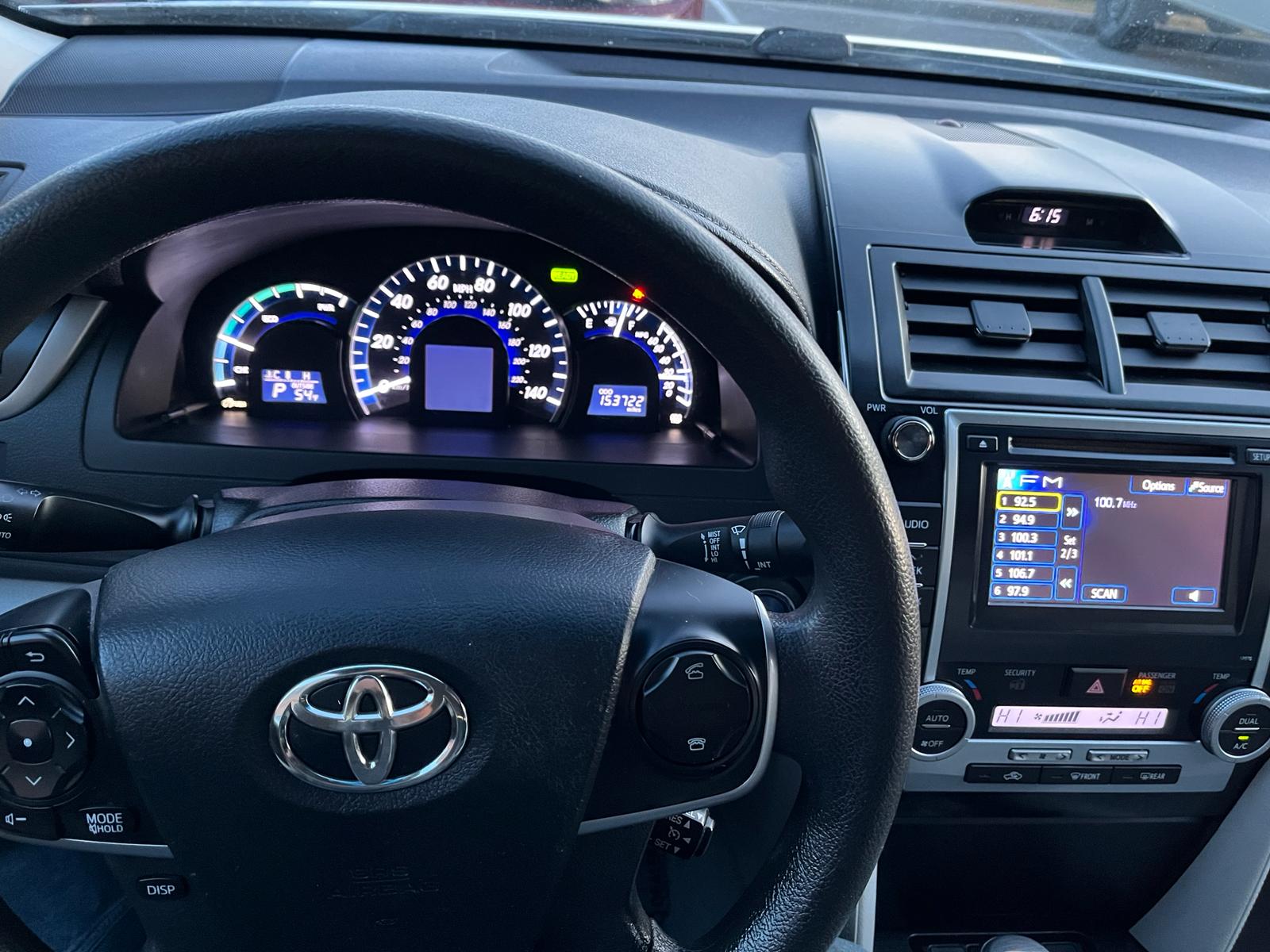 2014 Toyota Camry Hybrid LE Sedan 4D