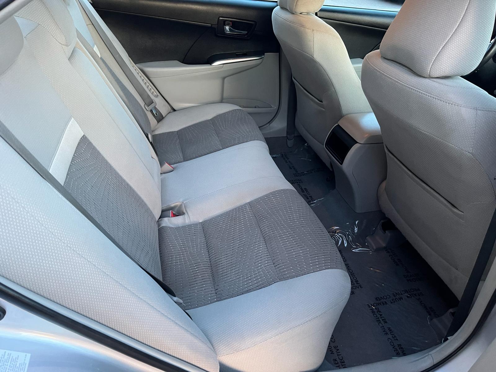 2014 Toyota Camry Hybrid LE Sedan 4D