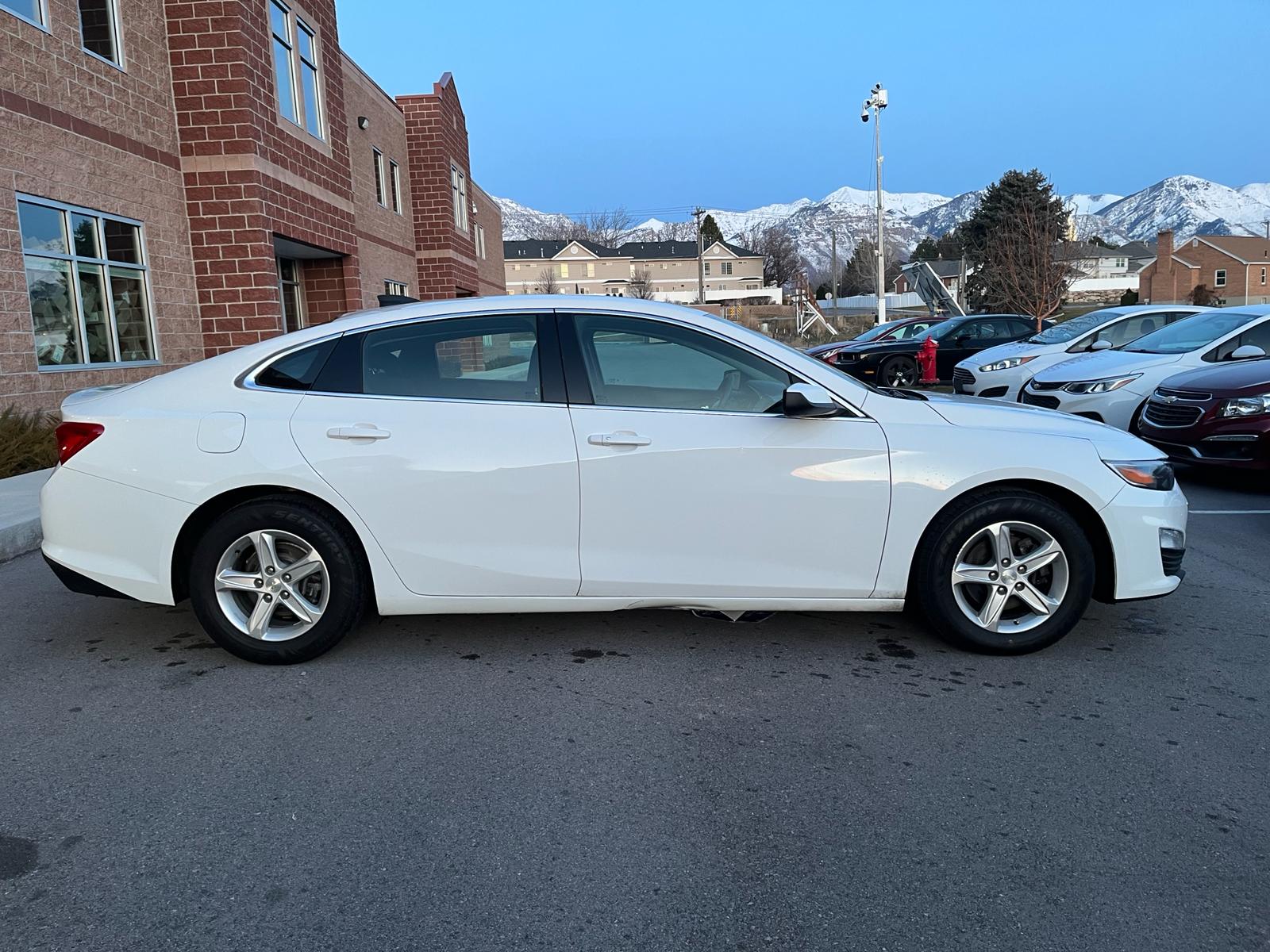2019 Chevrolet Malibu LS Sedan 4D