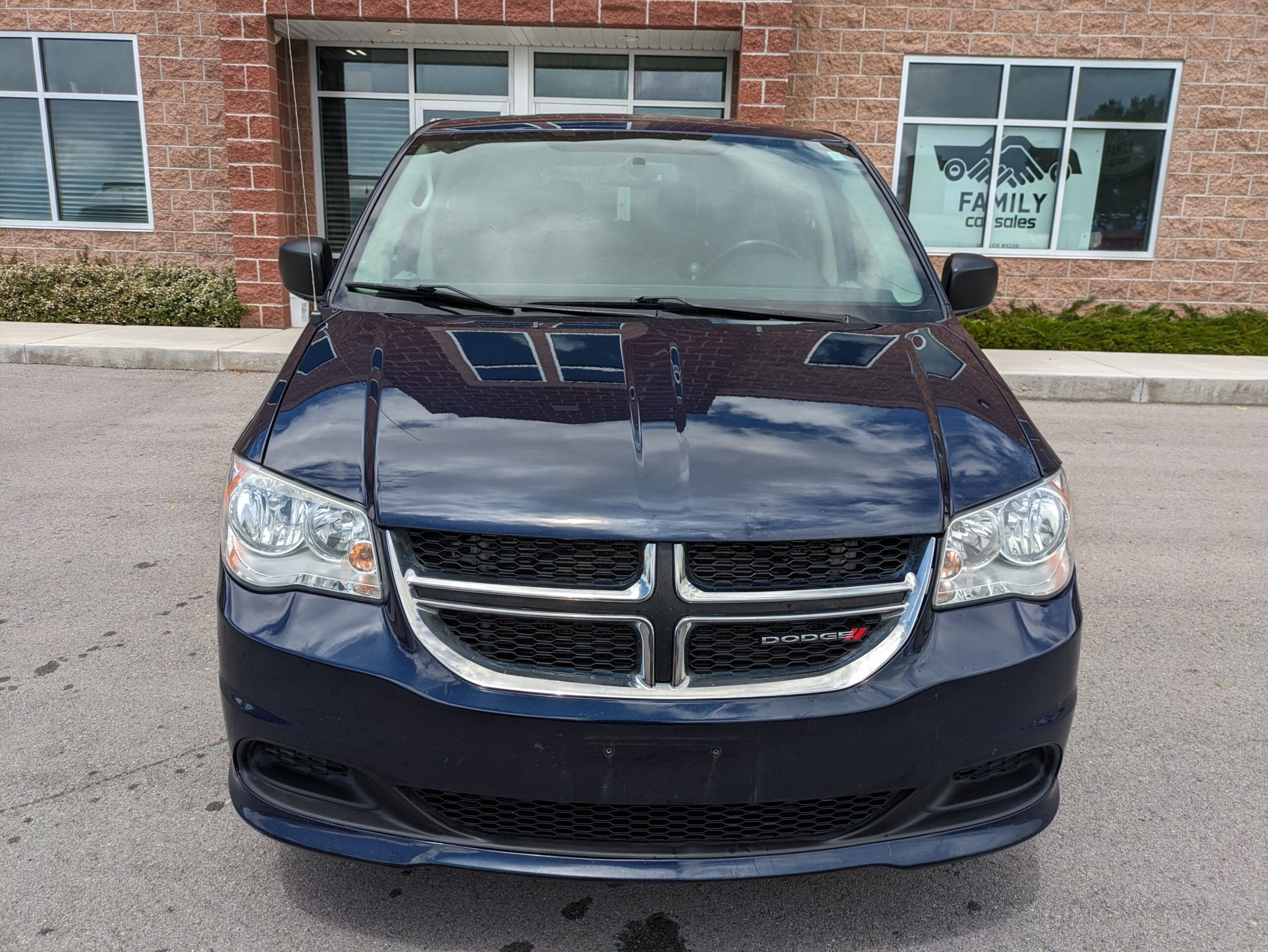 2015 Dodge Grand Caravan Passenger SE Plus Minivan 4D